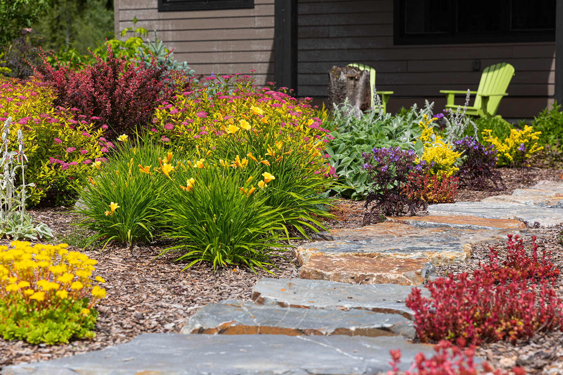 Valley View Contracting - Modern landscaping