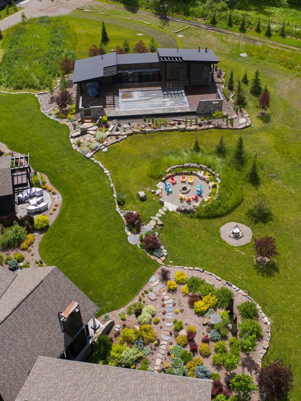 Valley View Contracting Site - Modern landscaping